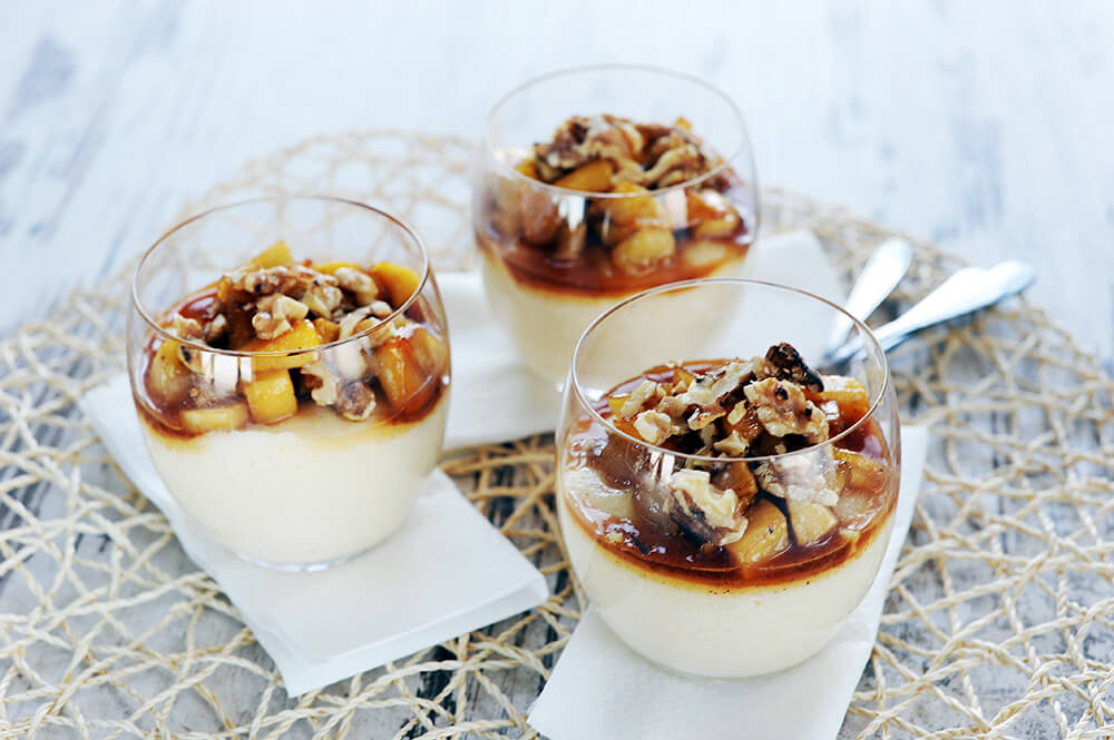 Grízkrém almakompóttal